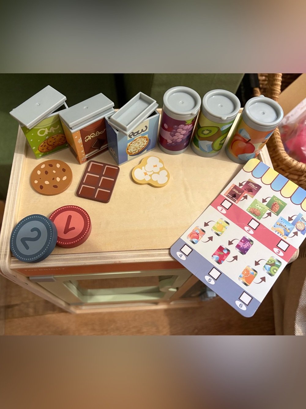 Wooden Toy Vending Machine Playset - Picture 4 of 4